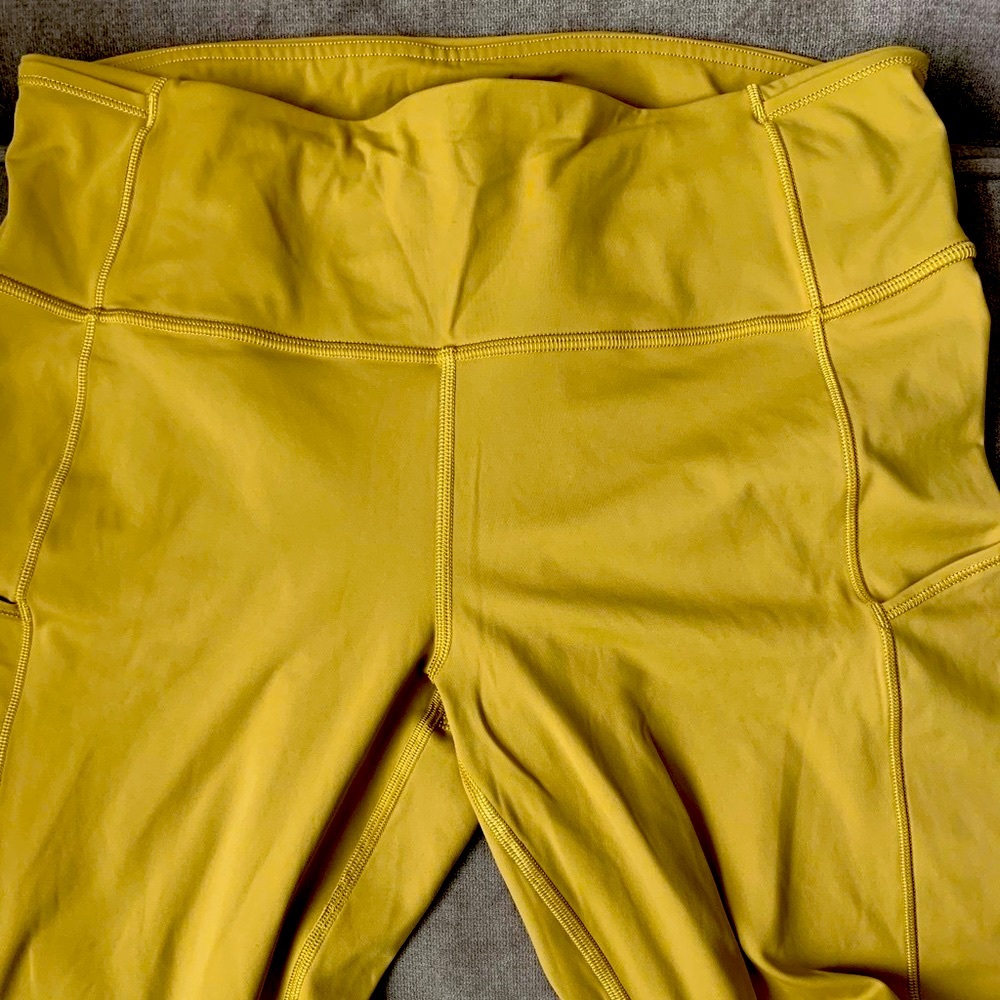 LULULEMON LEGGINGS SZ. 10